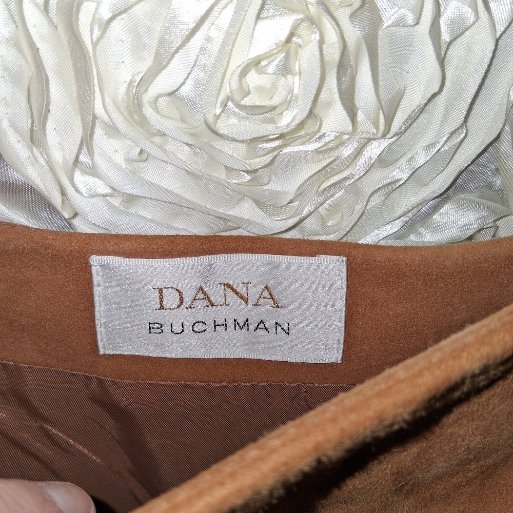 Dana Buchman Tan Suede Skirt - Picture 3 of 7